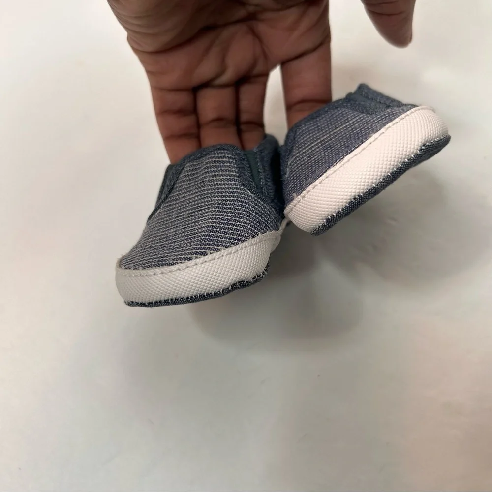 Rising Star Gray Baby Walker Slip-On Shoes Size 3-6 Months